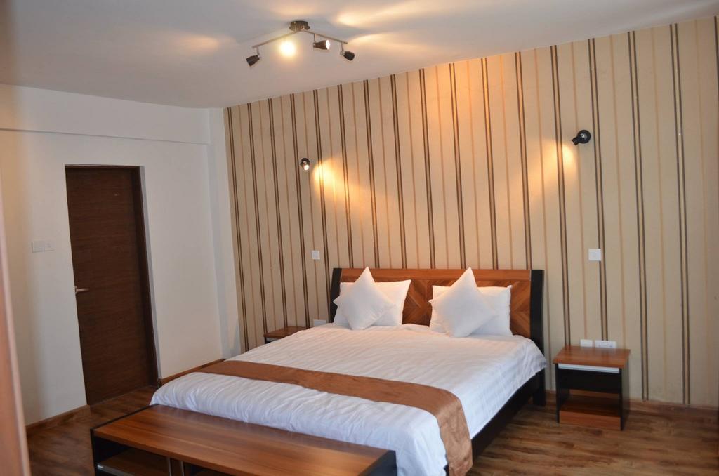 We Hotel And Suites Nairobi Extérieur photo