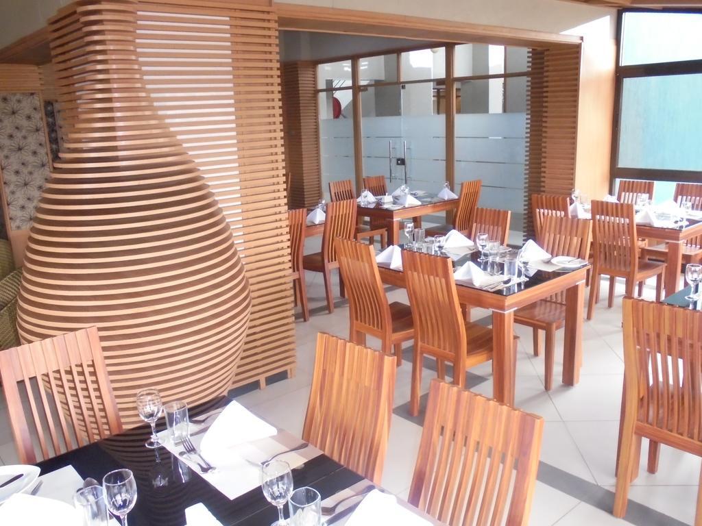 We Hotel And Suites Nairobi Extérieur photo