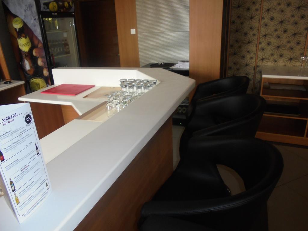 We Hotel And Suites Nairobi Extérieur photo