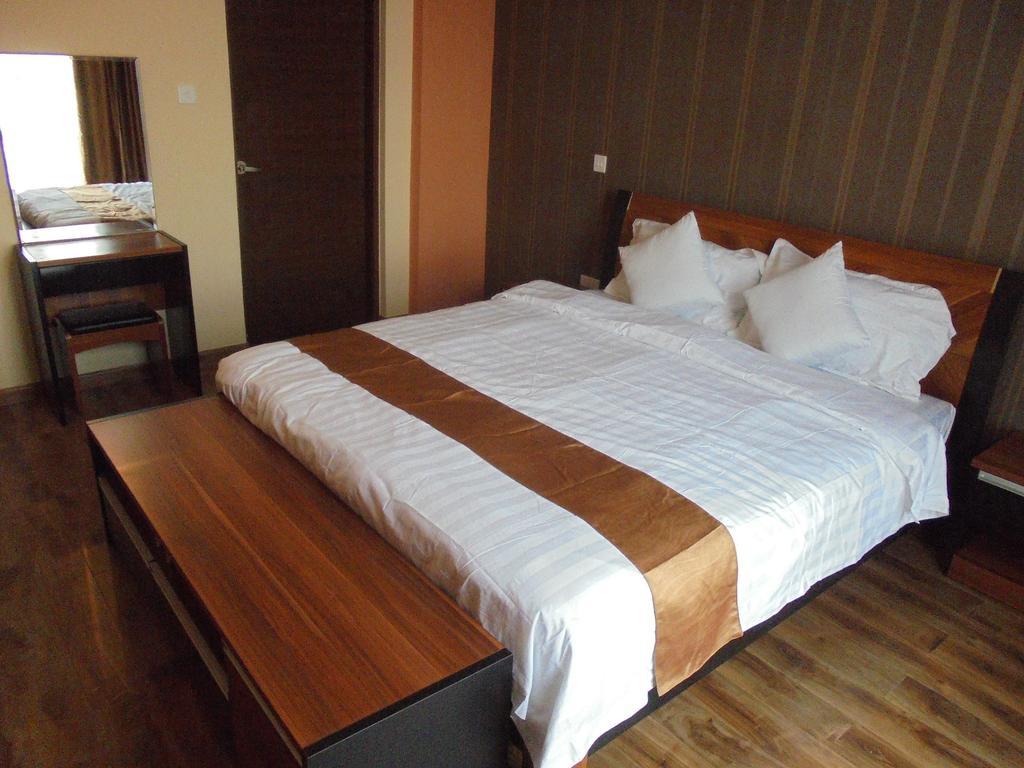 We Hotel And Suites Nairobi Extérieur photo