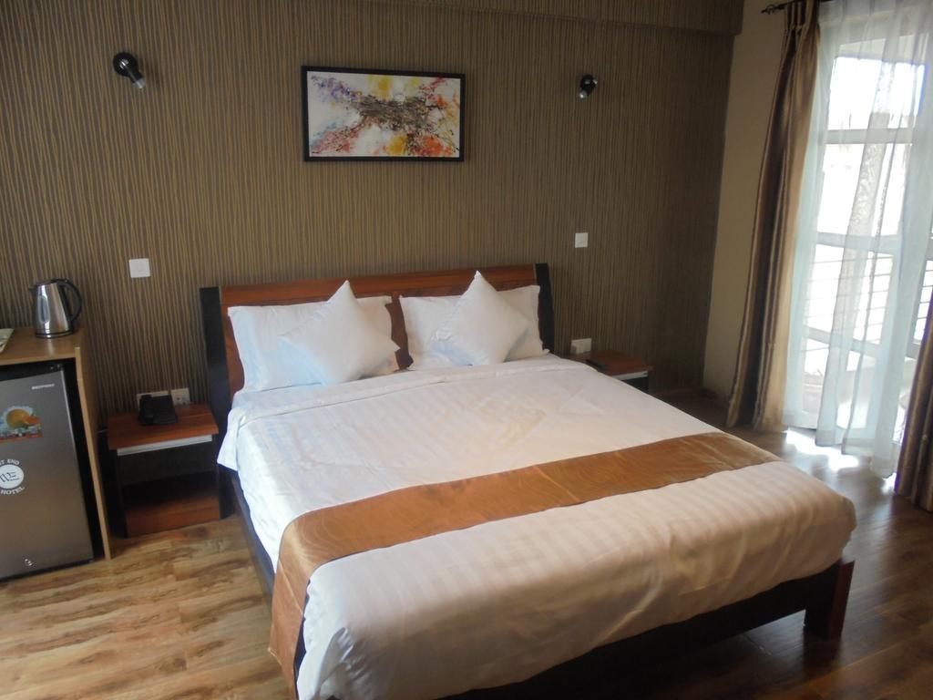We Hotel And Suites Nairobi Extérieur photo