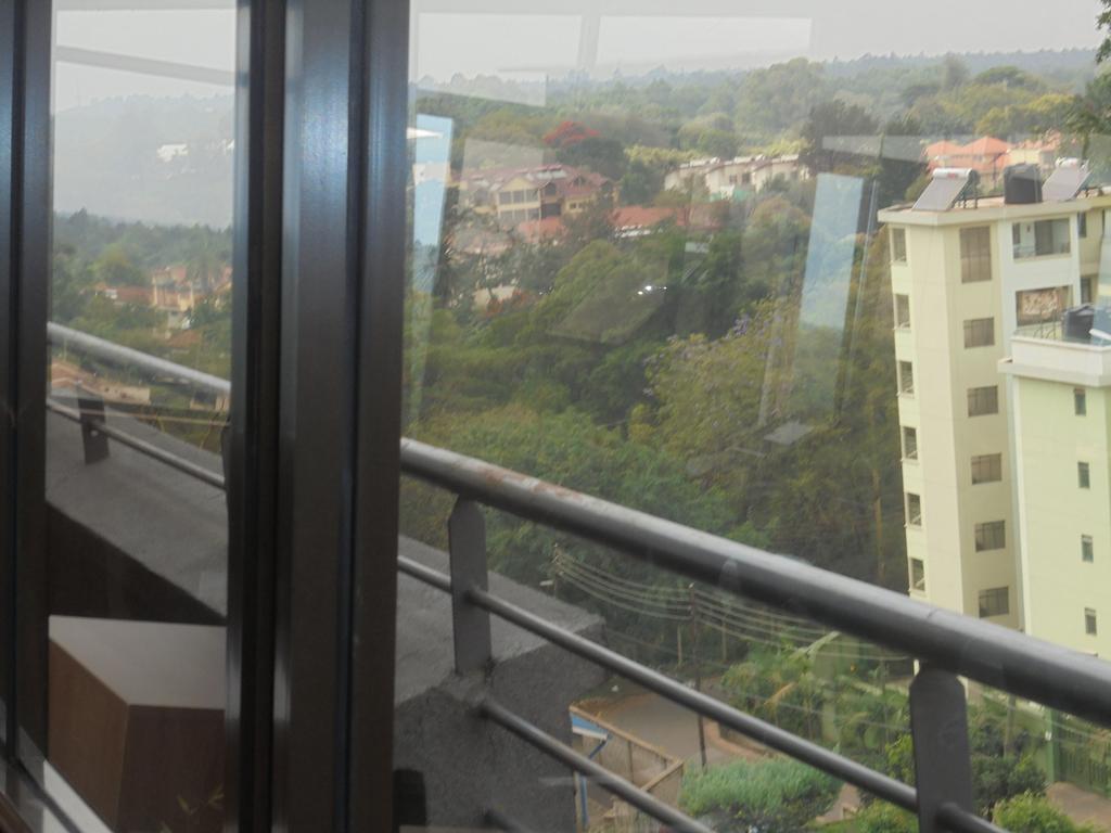 We Hotel And Suites Nairobi Extérieur photo